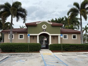 580 NE 33rd Terrace in Homestead, FL - Building Photo - Building Photo