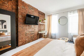 240 E 26th St in New York, NY - Foto de edificio - Building Photo