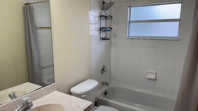 4844 NW North Macedo Blvd in Port St. Lucie, FL - Building Photo - Building Photo