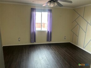 611 Perseus Dr in Killeen, TX - Foto de edificio - Building Photo