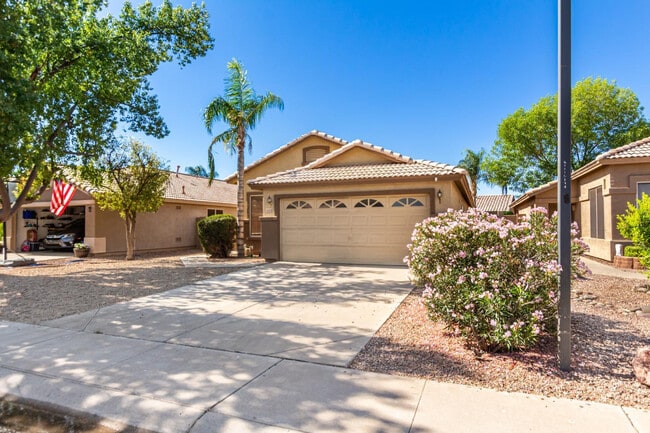 139 W Oxford Ln in Gilbert, AZ - Building Photo - Building Photo