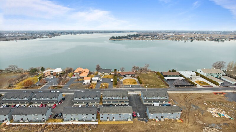 2631 W Marina Dr in Moses Lake, WA - Building Photo