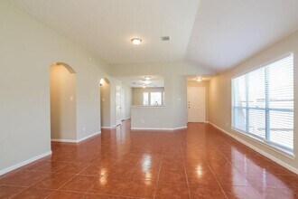 2115 Beacon Light Ln in Fresno, TX - Building Photo - Building Photo