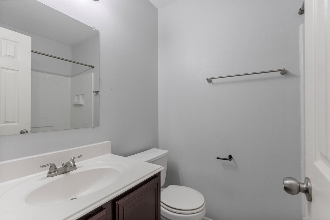 6324 Austinville Dr in Katy, TX - Building Photo