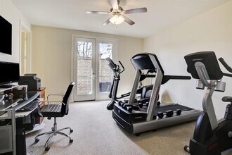 1835 Upland Lakes in Houston, TX - Building Photo - Building Photo