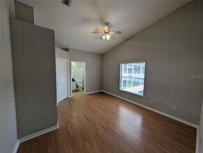 913 Stallion Way in Valrico, FL - Building Photo - Building Photo