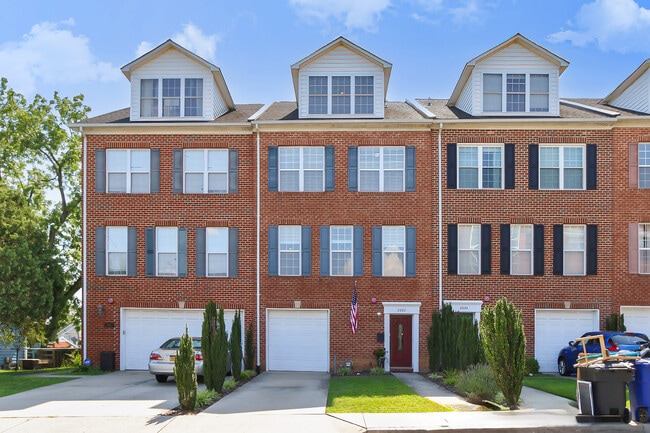 2022 N Culpeper St in Arlington, VA - Foto de edificio - Building Photo