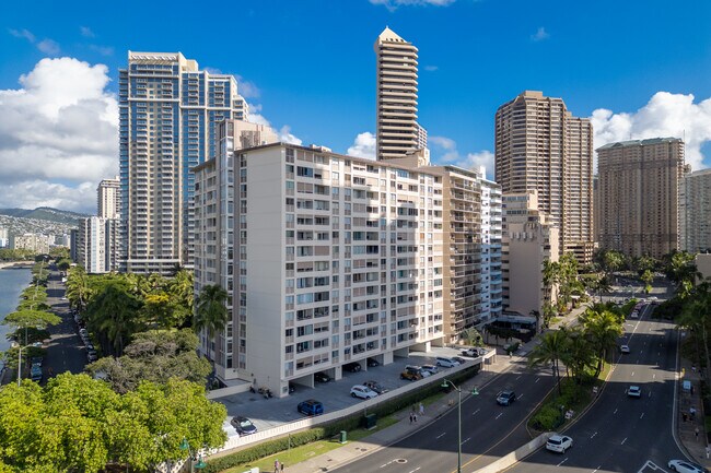 Harbor View Plaza in Honolulu, HI - Building Photo - Building Photo