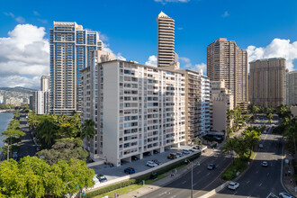 Harborview Plaza in Honolulu, HI - Building Photo - Primary Photo