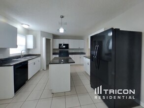 2101 Ardencroft Dr in Jacksonville, FL - Building Photo - Building Photo