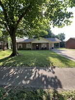 110 Carriage Dr