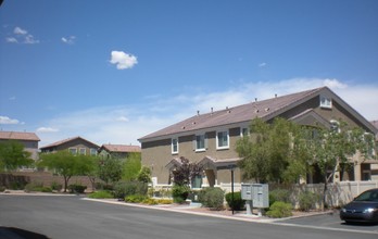 9104-9125 Camp Light Ave in Las Vegas, NV - Building Photo - Building Photo