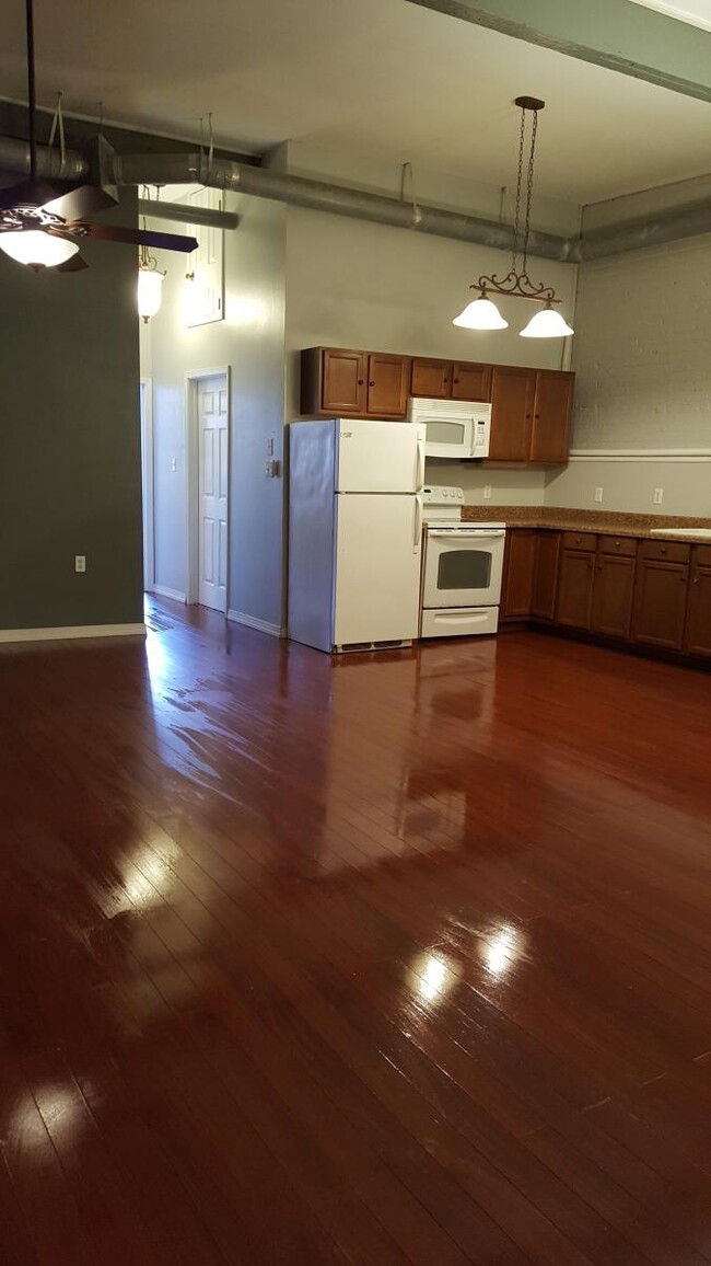 915 Decatur St in New Orleans, LA - Building Photo - Building Photo