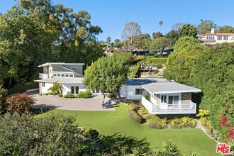 11215 Sunset Blvd in Los Angeles, CA - Building Photo - Building Photo