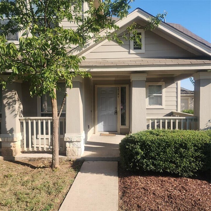 2341 Bluffstone Dr in Round Rock, TX - Building Photo