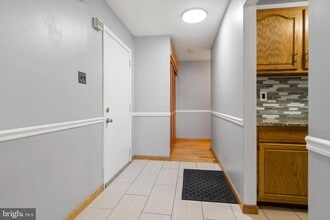 15 B E Daisy Ln in Mount Laurel, NJ - Building Photo - Building Photo