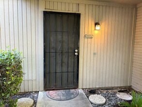 1252 San Simeon Ct in Ventura, CA - Building Photo - Building Photo