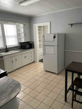 516 Oak St in Kalamazoo, MI - Building Photo - Building Photo