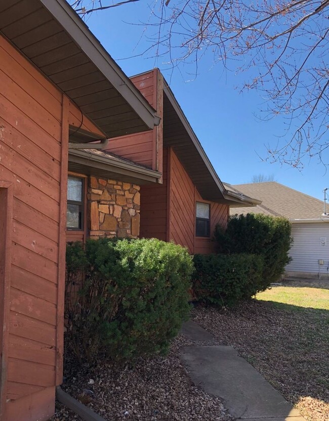 3448-B W Sylvania St in Springfield, MO - Building Photo - Building Photo