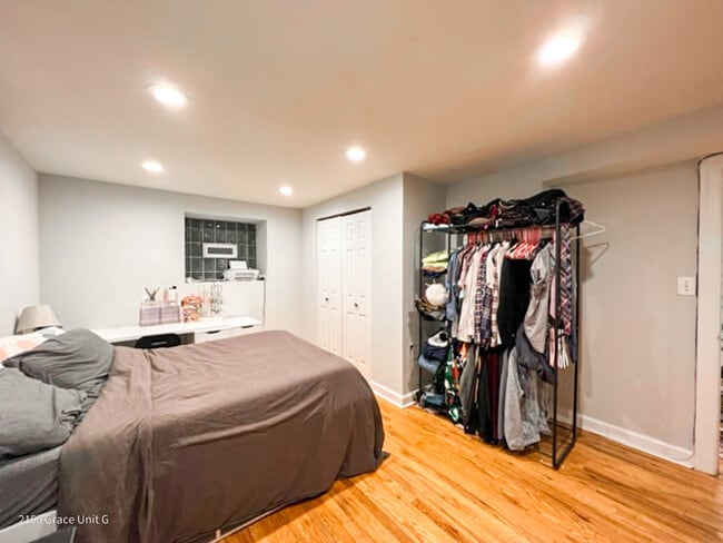 2156 W Grace St in Chicago, IL - Building Photo - Building Photo