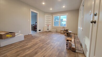 199 N Pinehurst Ave in Tooele, UT - Building Photo - Building Photo
