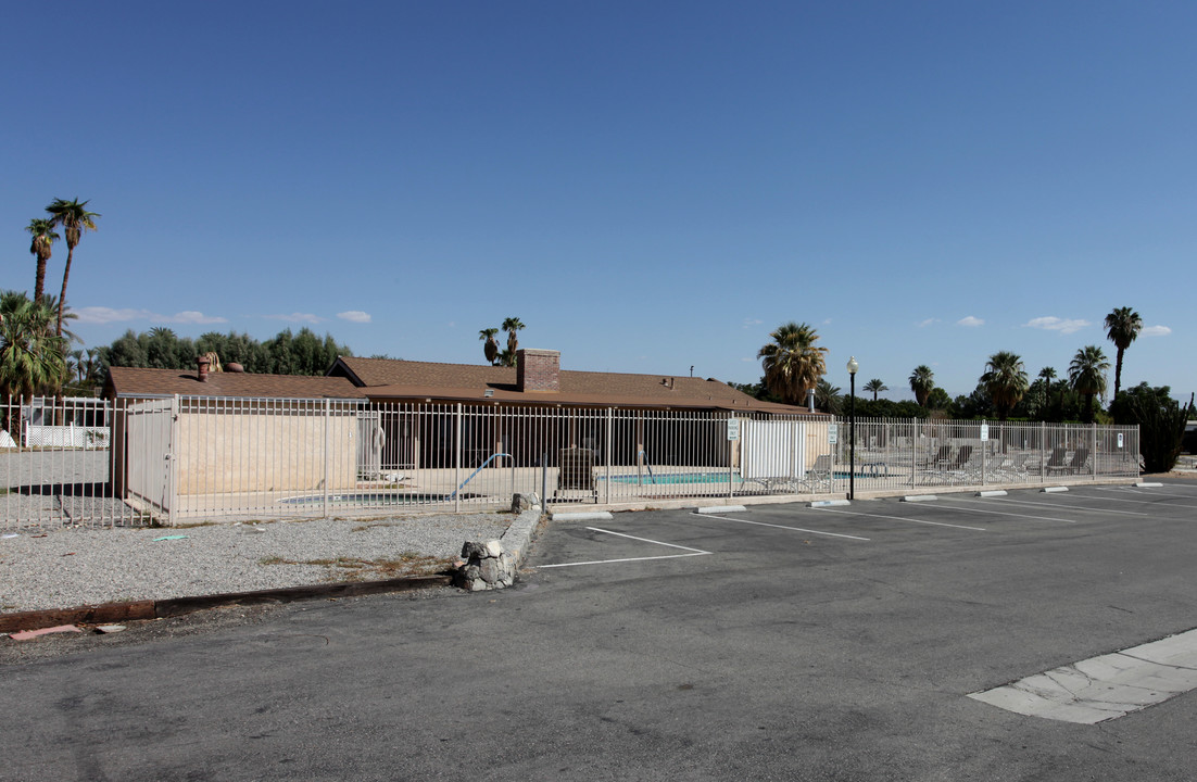 Rancho Palms Mobile Home Park in Rancho Mirage, CA - Foto de edificio