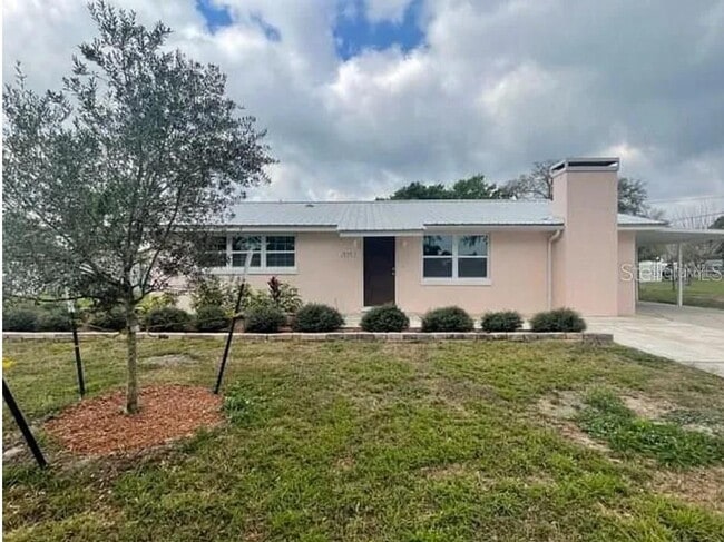property at 1305 Carr Dr