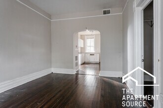 2031 W Moffat St in Chicago, IL - Building Photo - Building Photo