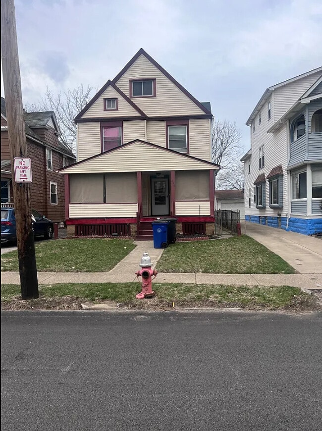 property at 536 E 123rd St