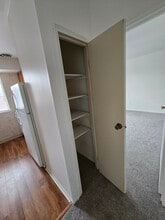 9921 Bustleton Ave, Unit R-10 in Philadelphia, PA - Foto de edificio - Building Photo