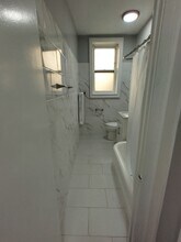 1216 W Jarvis Ave in Chicago, IL - Building Photo - Building Photo