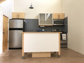 812A Cll Saragosa in Santa Fe, NM - Building Photo - Building Photo