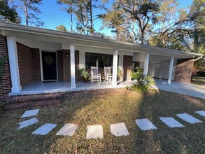 1918 Sunset Ln in Tallahassee, FL - Building Photo - Building Photo