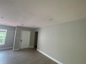 10400 NW 5th Ct in Plantation, FL - Building Photo - Building Photo