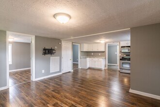 605 Days Rd in Lafayette, TN - Building Photo - Building Photo