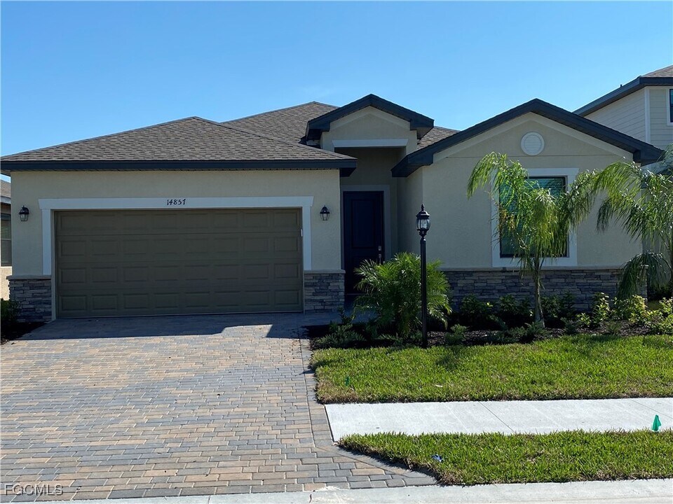 14857 Portico Blvd in Ft. Myers, FL - Building Photo