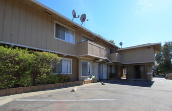 Alamo Creek Luxury Apartment Homes in Vacaville, CA - Building Photo - Building Photo