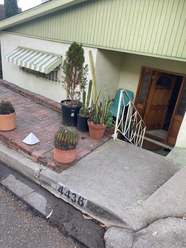 property at 4436 Vista Superba St