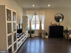 983 Skylar Ct. in Phoenixville, PA - Building Photo - Building Photo