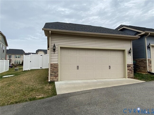 16621 Thornapple Run in Moseley, VA - Building Photo - Building Photo