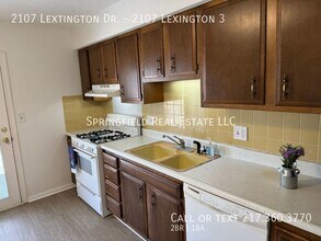 2107 Lexington Dr, Unit 2107 Lexington 3 in Springfield, IL - Building Photo - Building Photo