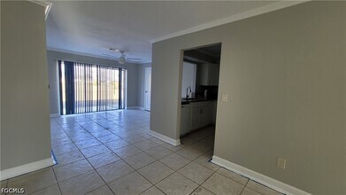 4404 Santa Barbara Blvd S in Cape Coral, FL - Building Photo - Building Photo