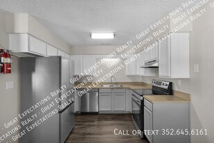 147 SE 13th Ave in Ocala, FL - Building Photo