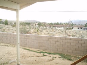 7268 Murray Ln in Yucca Valley, CA - Building Photo - Building Photo