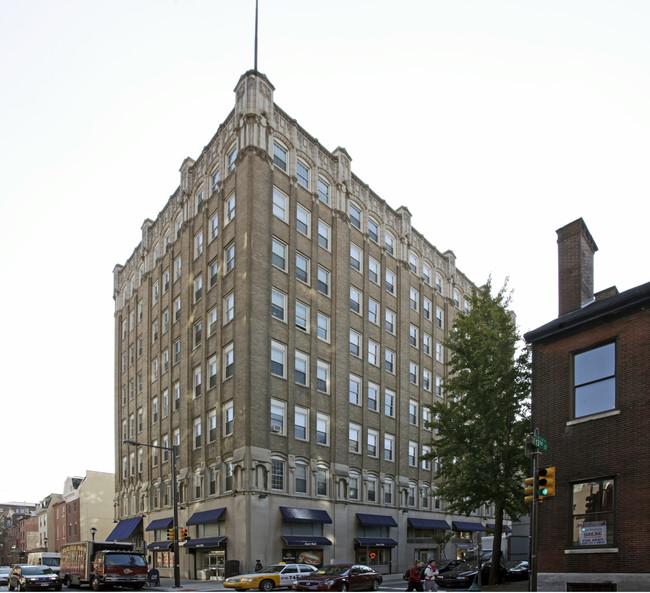 Spruce Residence Hall in Philadelphia, PA - Building Photo - Building Photo