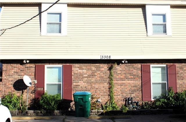 property at 3308 Delaware Ave