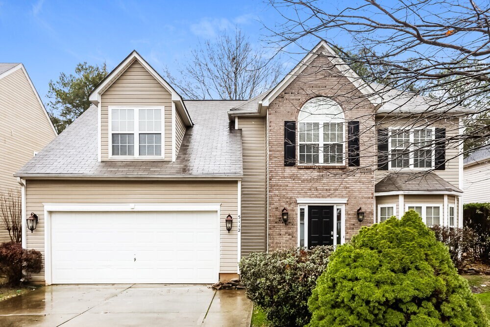 5112 Kiev Dr in Charlotte, NC - Foto de edificio