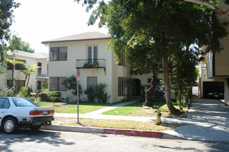 129 S Everett St in Glendale, CA - Building Photo - Building Photo