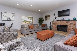 Arcadia Park in Tucson, AZ - Building Photo