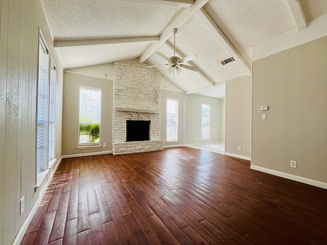 8007 Brockman St, Unit A in Austin, TX - Building Photo - Building Photo